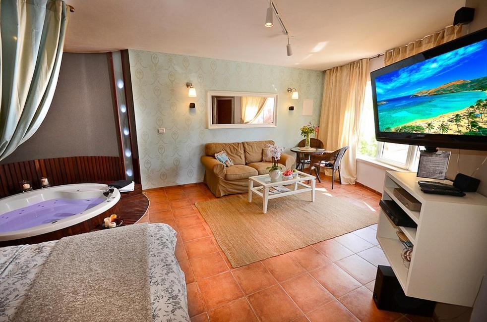 Hufsha Berama Villa Had Nes Exterior photo